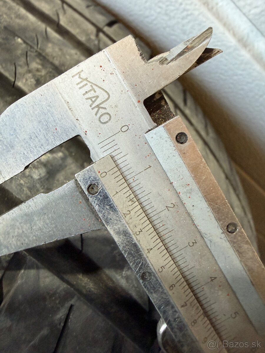 Letné Pneu 275/40 R20 106Y - 3