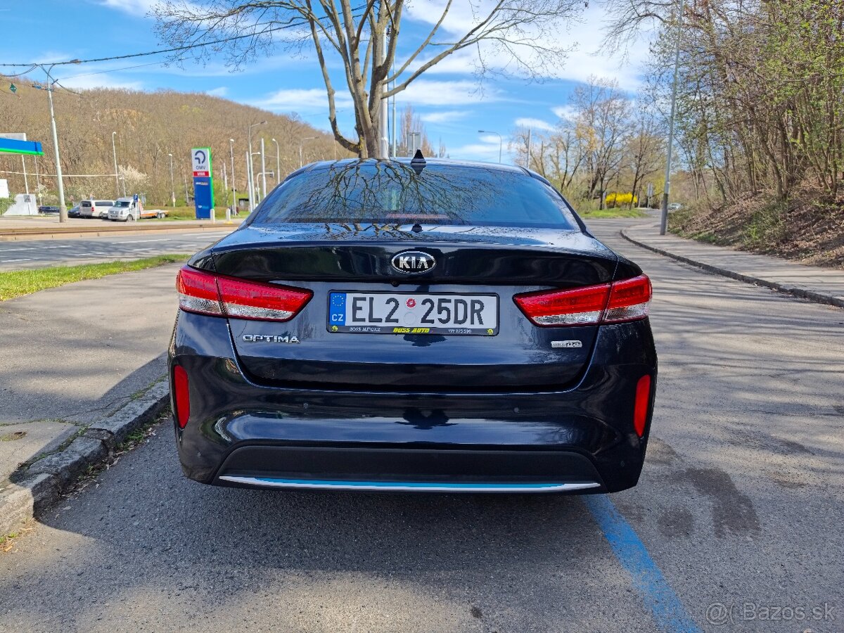 Kia Optima Hybrid - 3