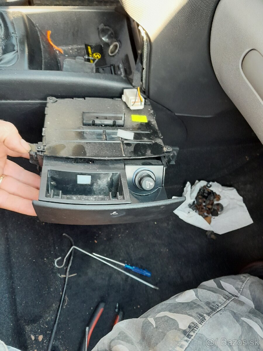 Rozpredam Kia CEED 1.6crdi - 3