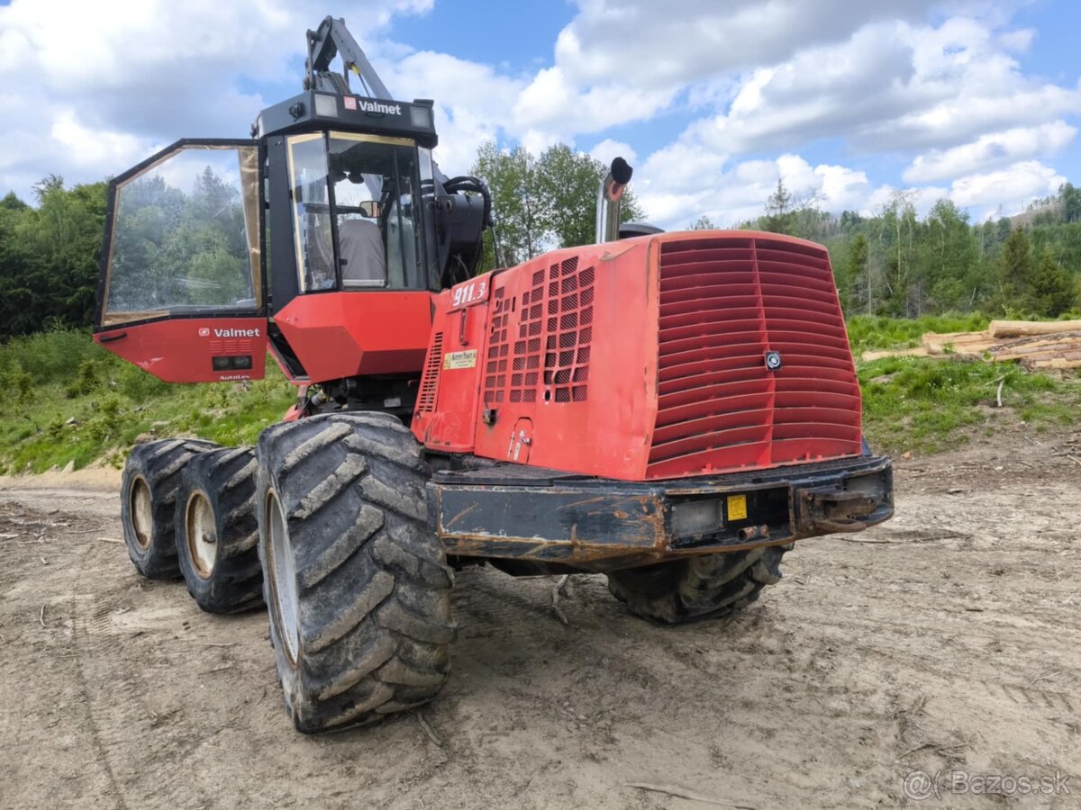 Harvestor VALMET 911.3. - 3