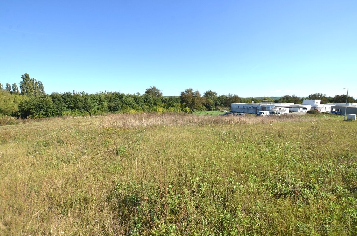 Stavebný pozemok  1377 m2 v lukratívnej časti mesta - 3