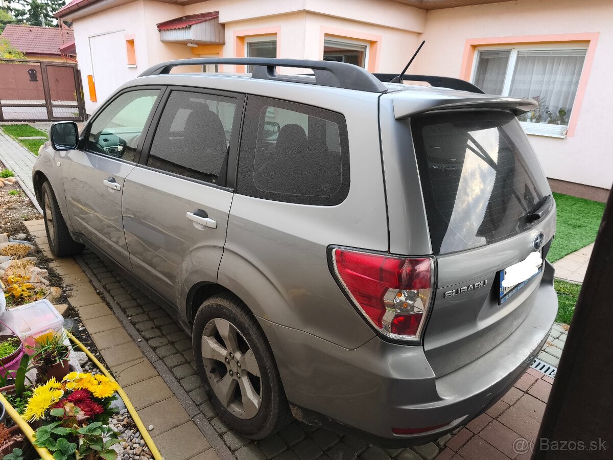 Predám Subaru Forester 2010 - 3