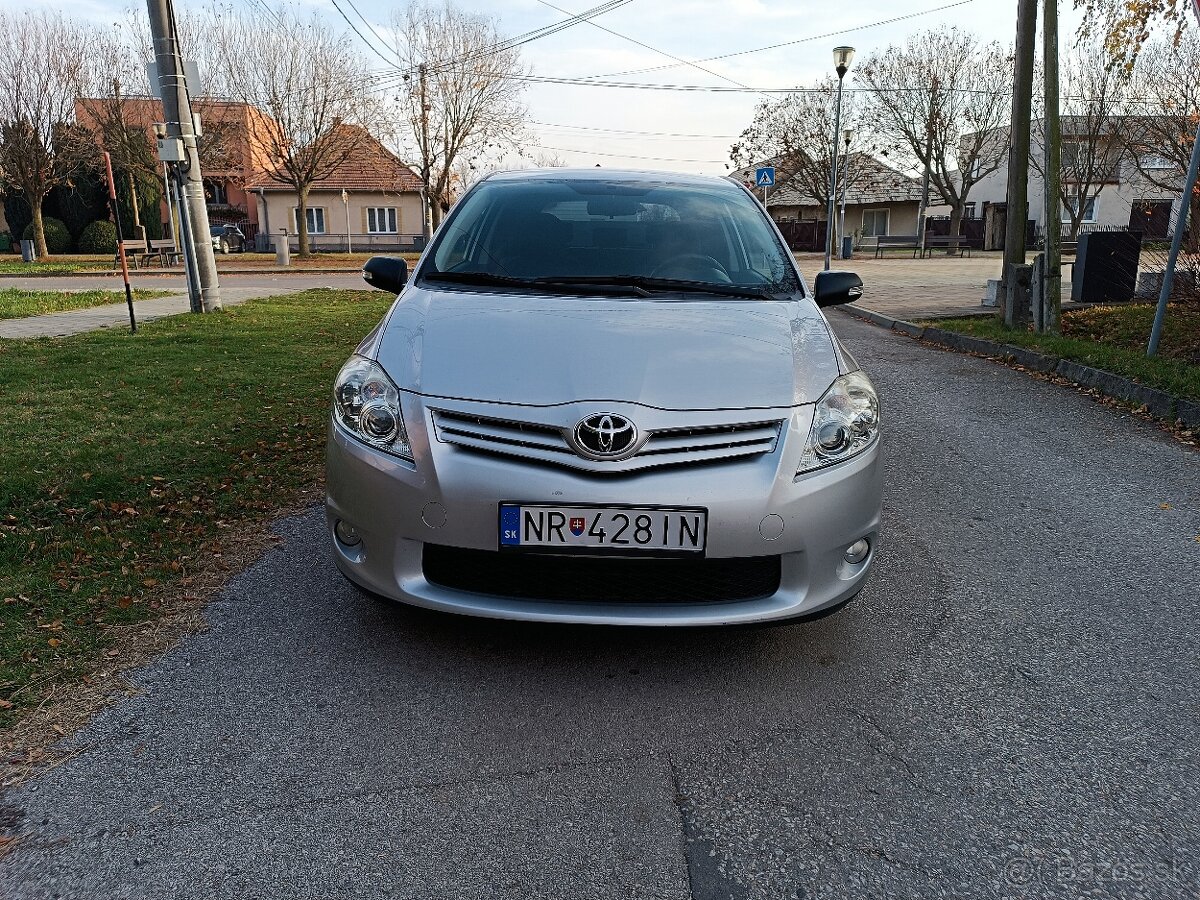 Toyota Auris 1,33 Benzín-67500 km - 3