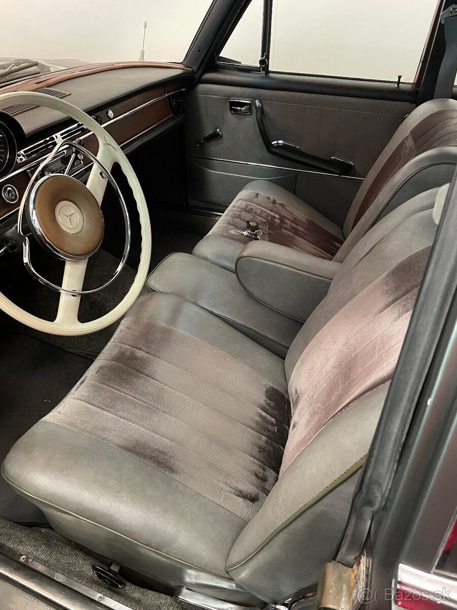 Mercedes 108-250 SE benzín - 3