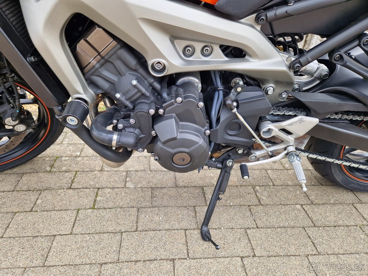 Yamaha mt 09 rok 2015 - 3