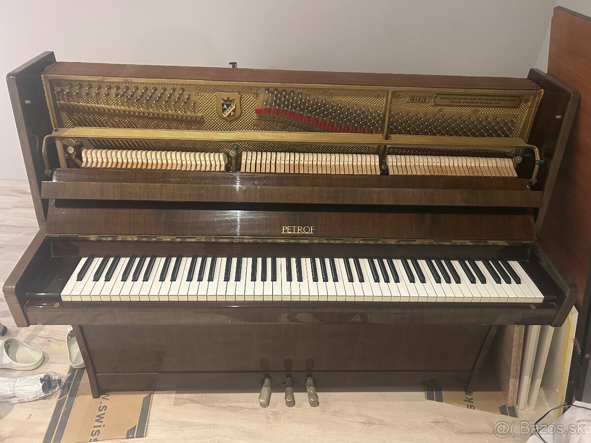 Petrof akustické pianino - 3