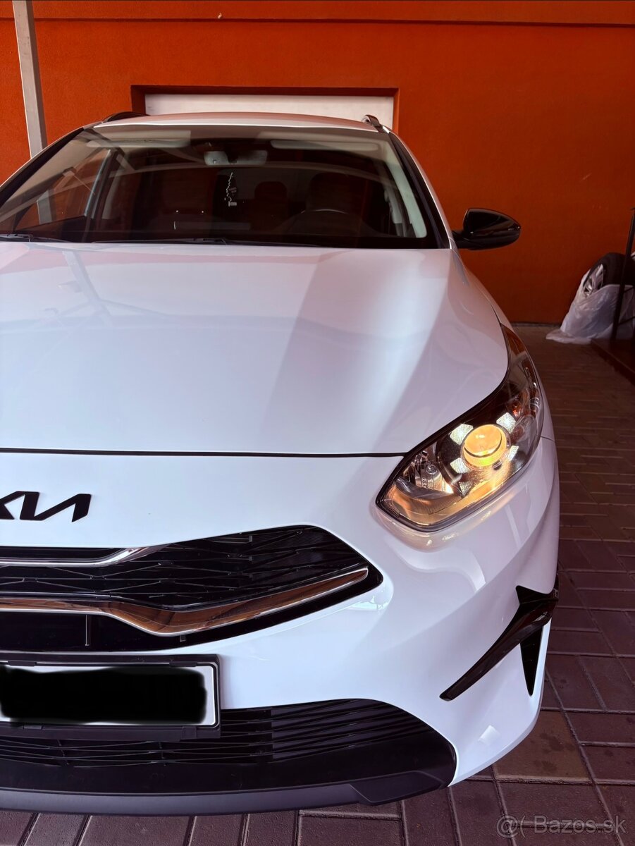 KIA Ceed SW 1.5 t-gdi, 2022 - 3