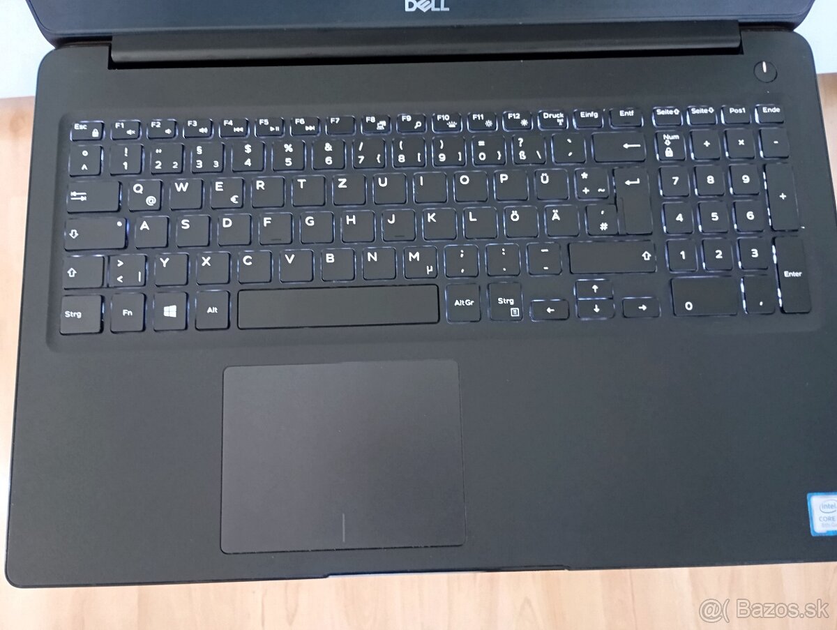 predám Dell Latitude 3500 , Intel core i5 , 8gb ram , ssd - 3