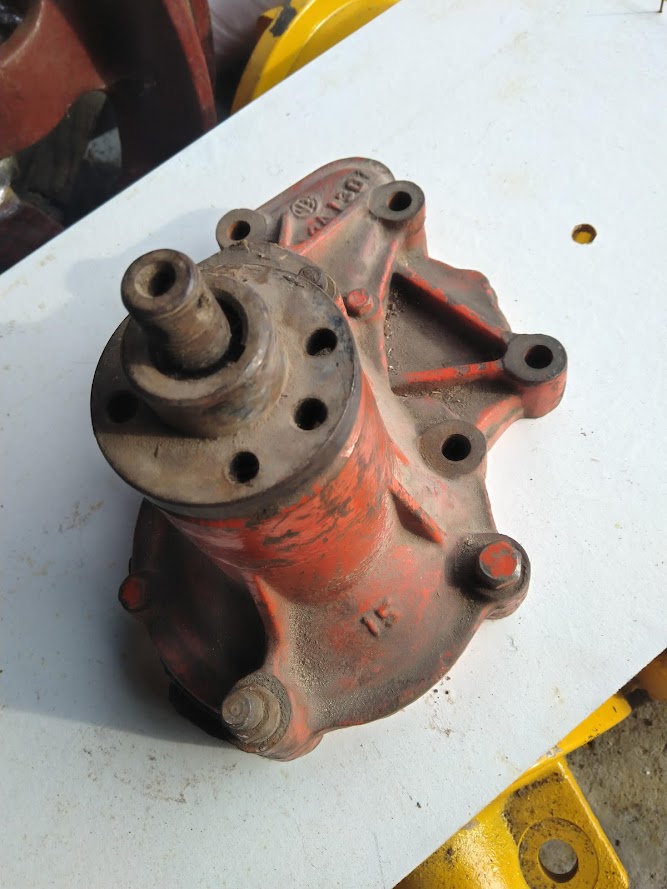 Vodná pumpa pre DT-75/TDT-55 - 3