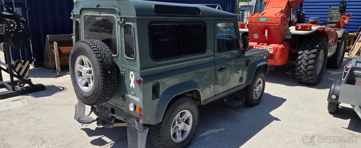 Land Rover Defender 2,2 PUMA 4/2013 - 3