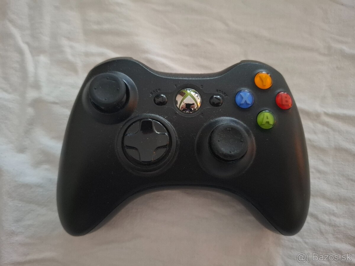 Xbox 360 320GB + Kinnect - 3