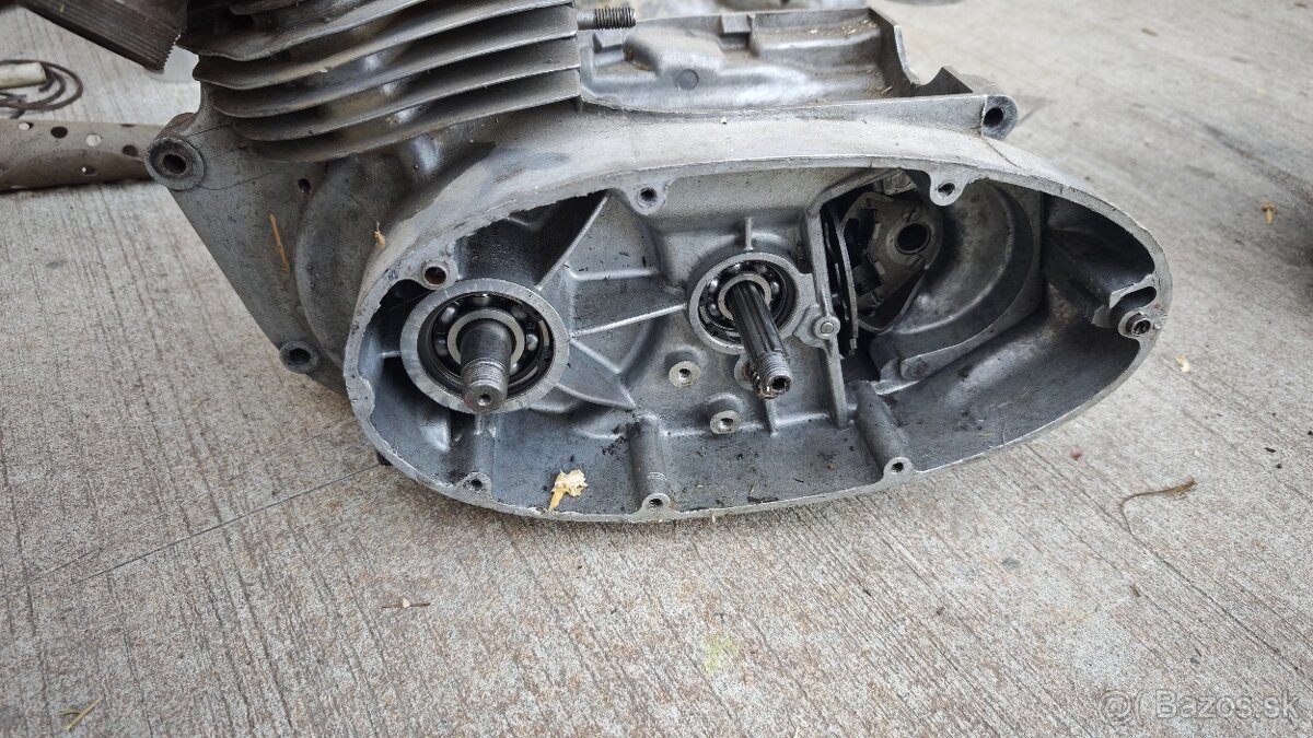Motor Jawa 175 356 - 3