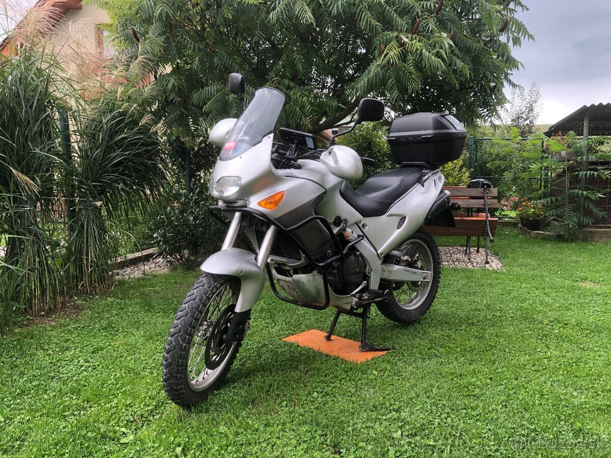 Aprilia Pegso 650 r. v. 2000 - 3