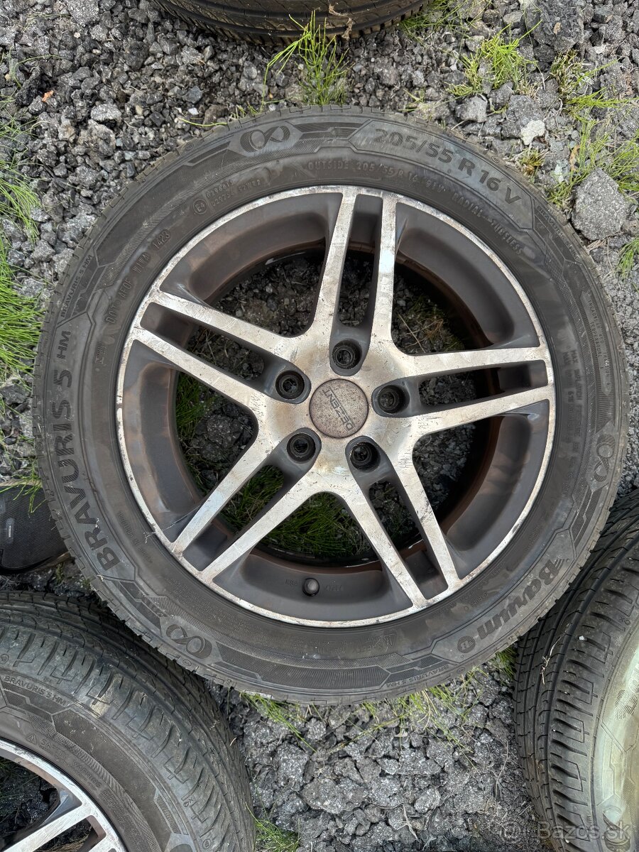 Predam kosesa 205/55R16 - 3