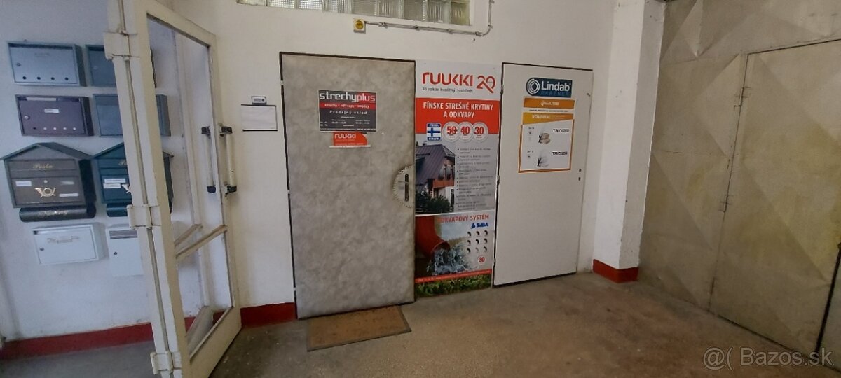 Prenájom murovanej haly - skladu 152 m2, Jazerná ul., KE. - 3