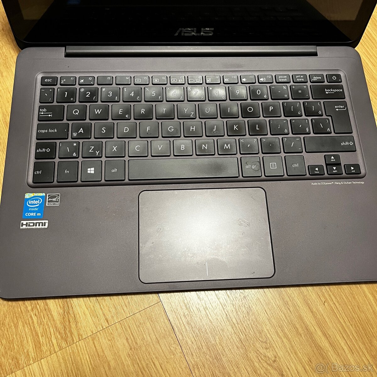 ASUS ZenBook UX305F 13,3” – ultra tenký notebook - 3