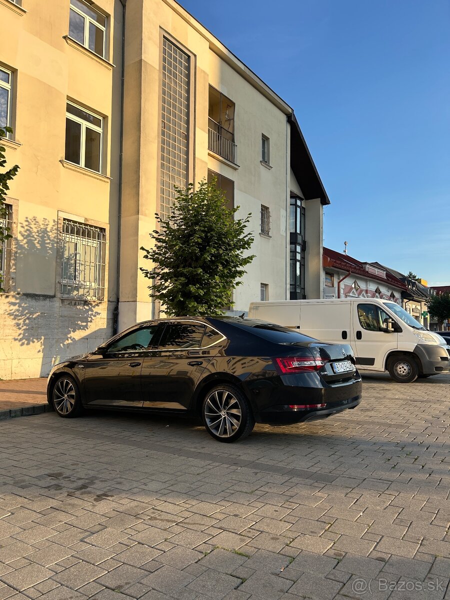 Superb 2.0 140kw 4x4 - 3