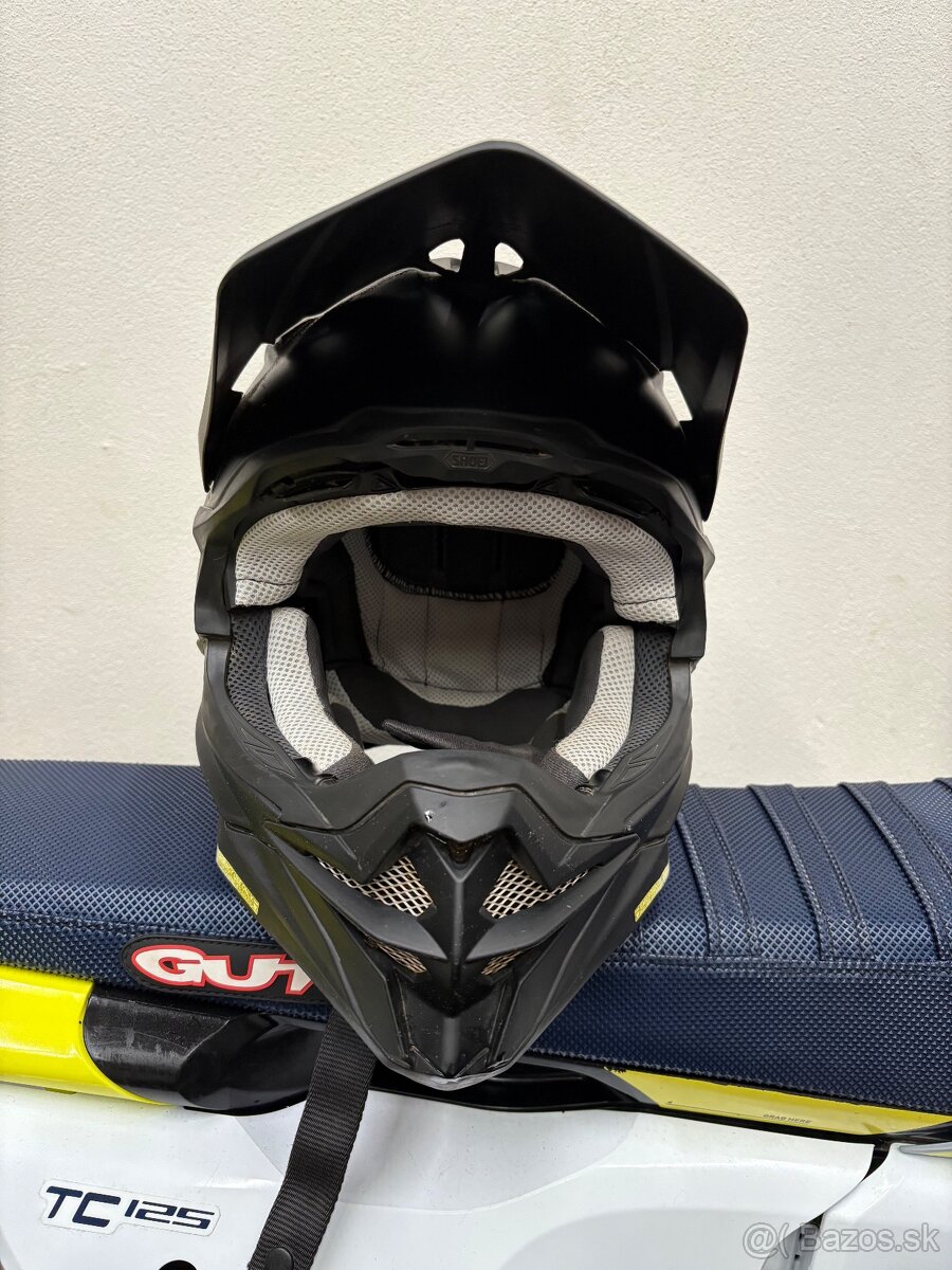 Motokrosova prilba SHOEI - 3