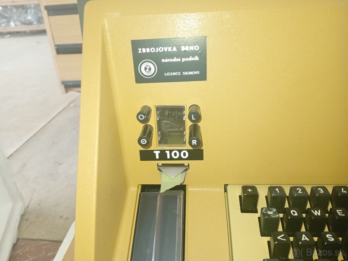 Predám telegrafný písací stroj T 100 - 3