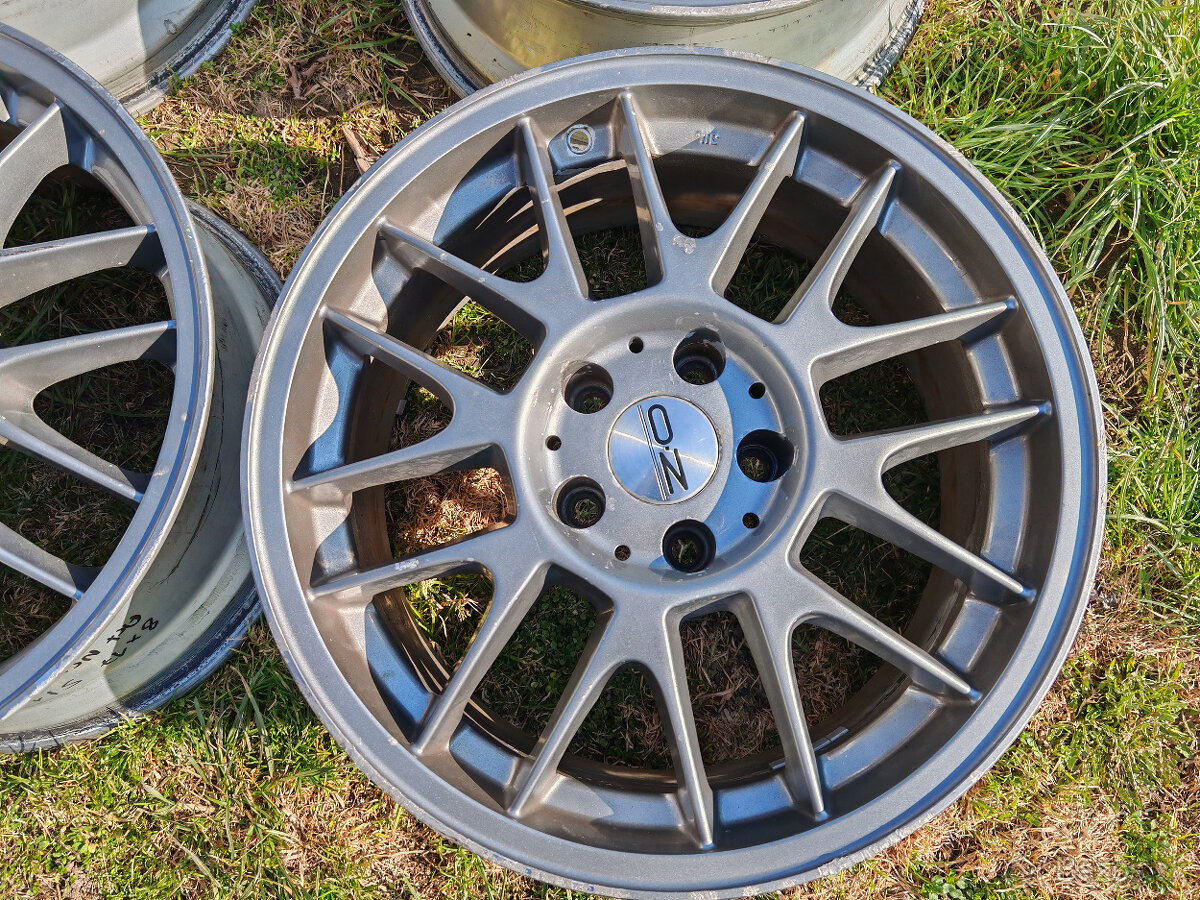 5x112 R17 8J ET35 Original OZ - 3