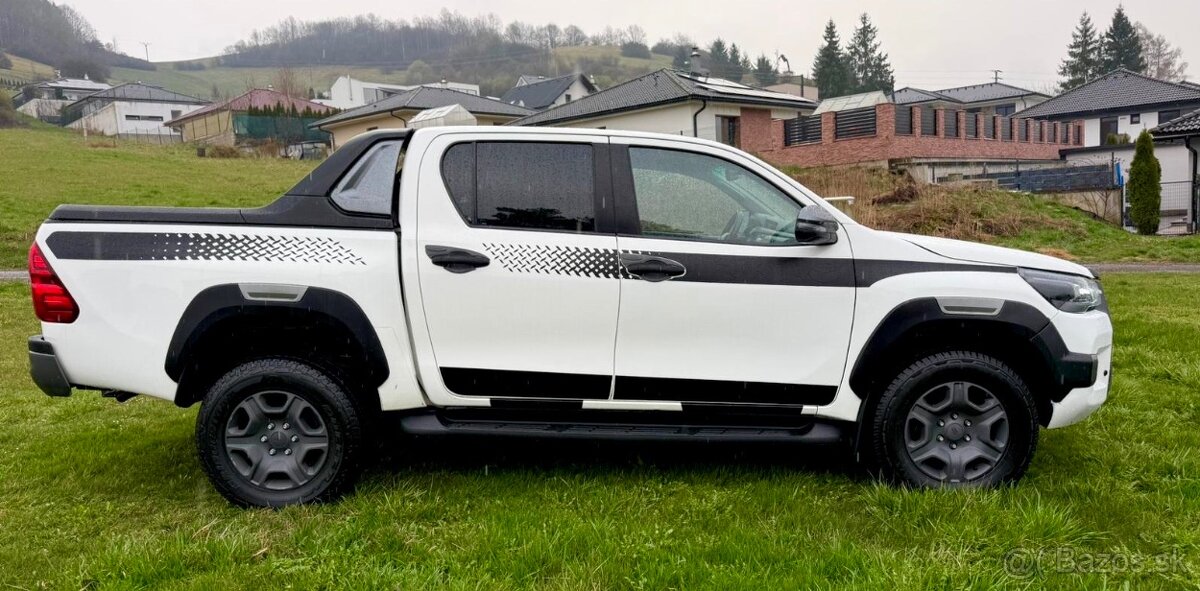 Toyota Hilux DC 2.4 I D-4D 4x4 - 3