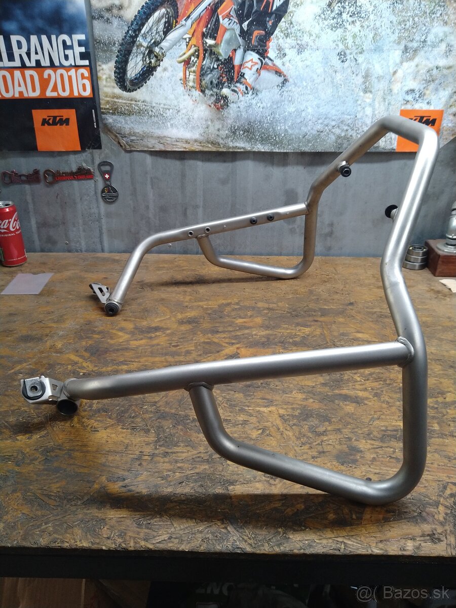 Padaci rám Honda Africa - 3