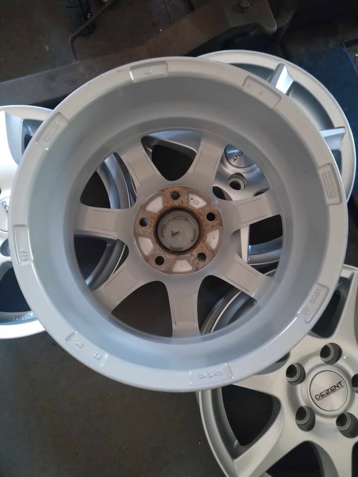 Alu 5 x 114,3 R 15 DEZENT + celoročné pneu. - 3