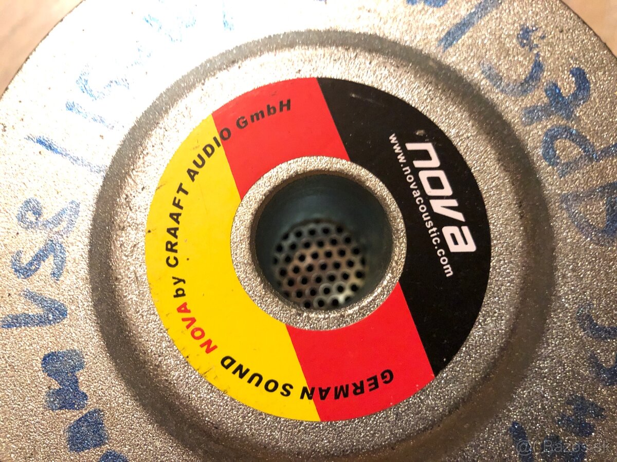 2 x Nova 8” 150w, 97db, 55-4000hz, 8ohm - 3