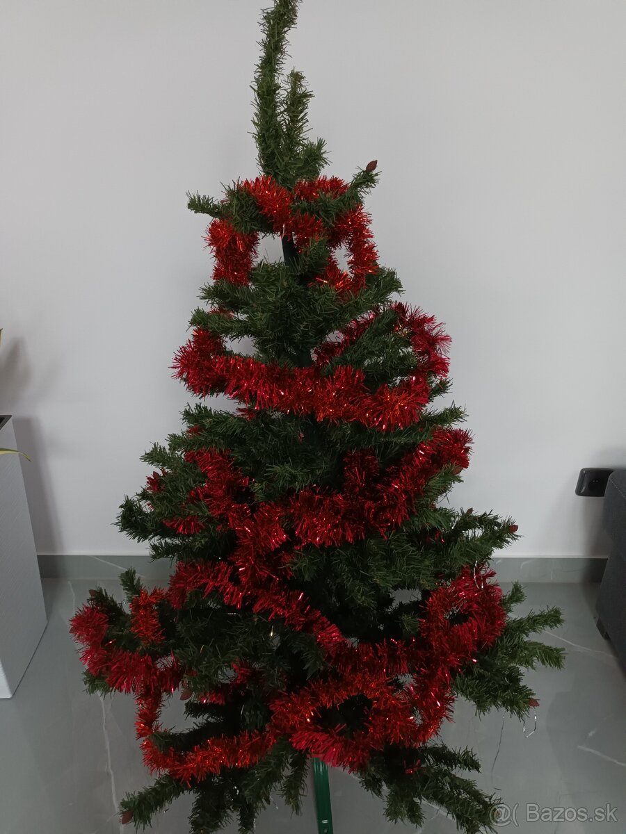 Predam retro vianocny stromcek vyska140 + cervena girlanda - 3