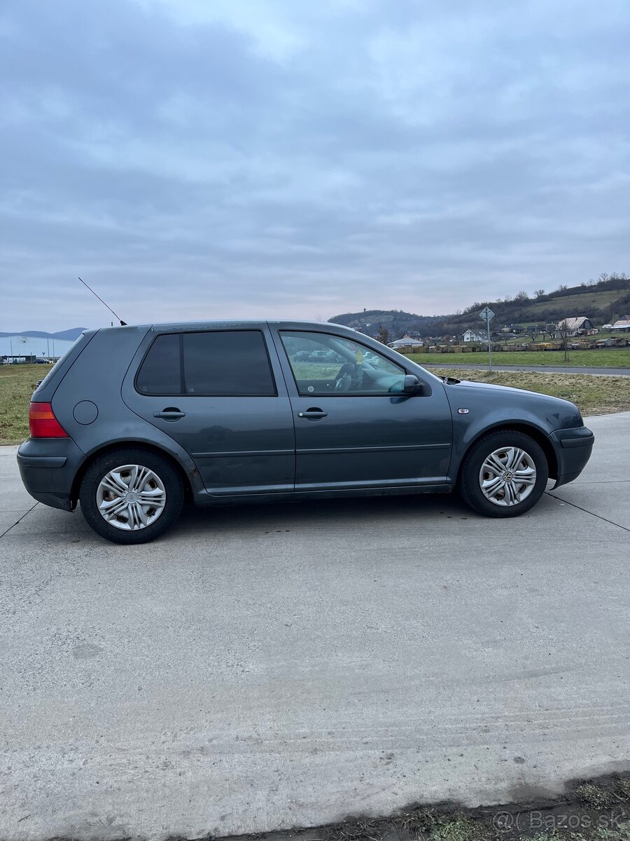 Volkswagen Golf IV - 3