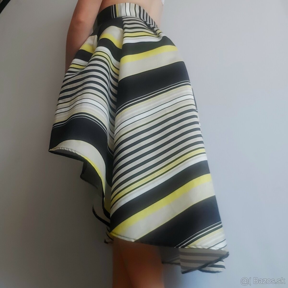 Sukňa asymetricka el S - 3