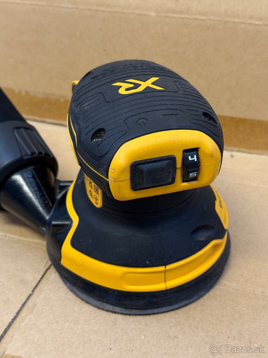 AKU Excentricka brúska Dewalt - 3