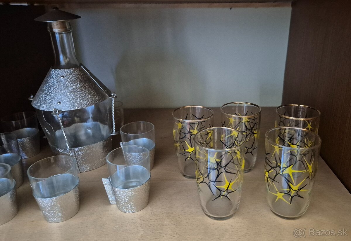 Poháriky, ozdobná fľaša... - 3