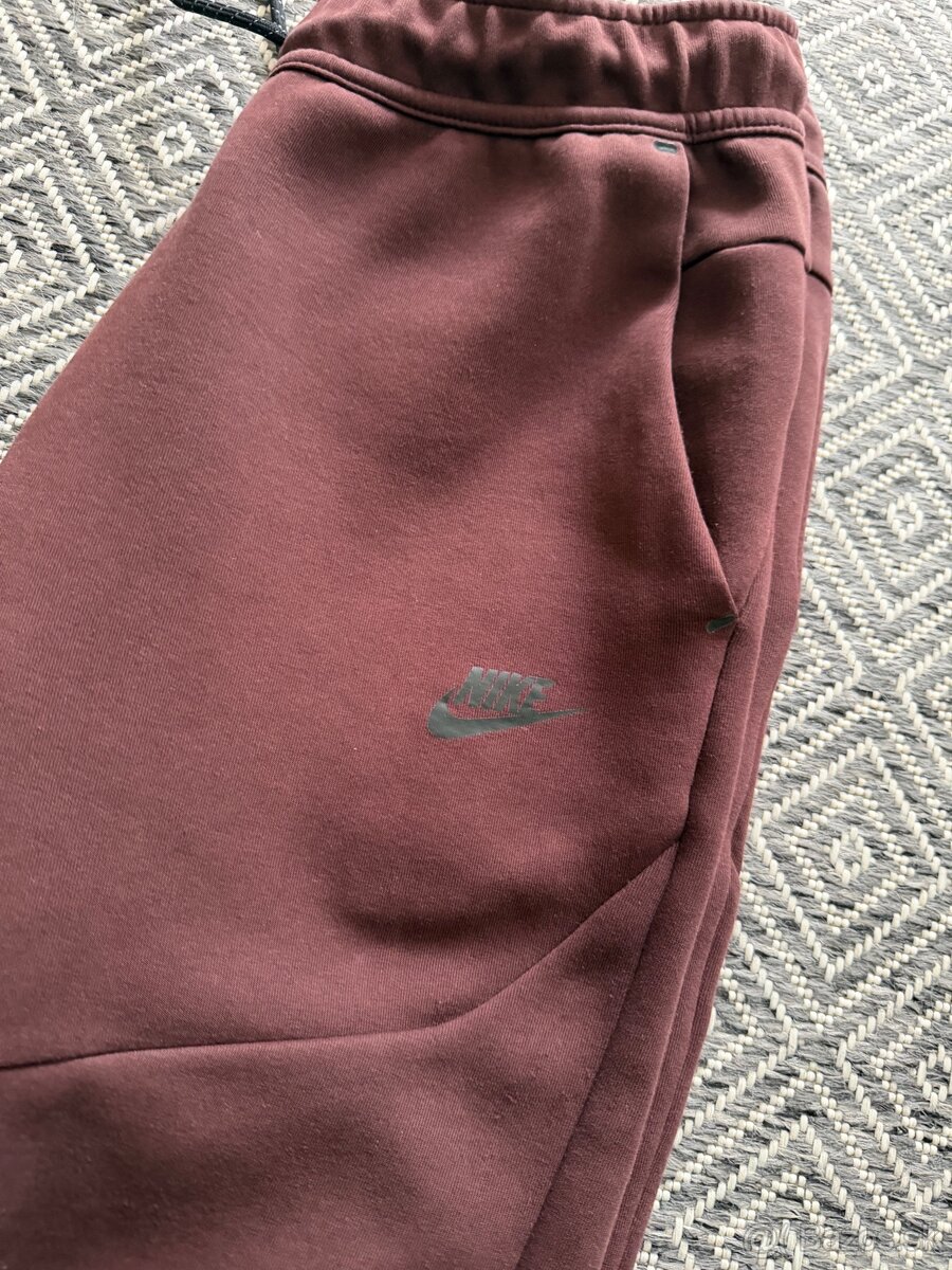 NIKE Tech Fleece Teplaky M - 3
