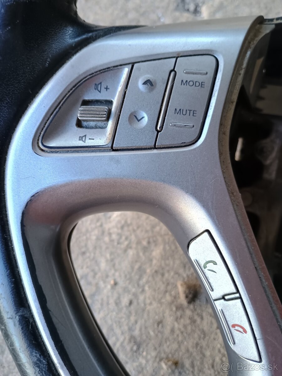 Hyundai ix35 volant - 3