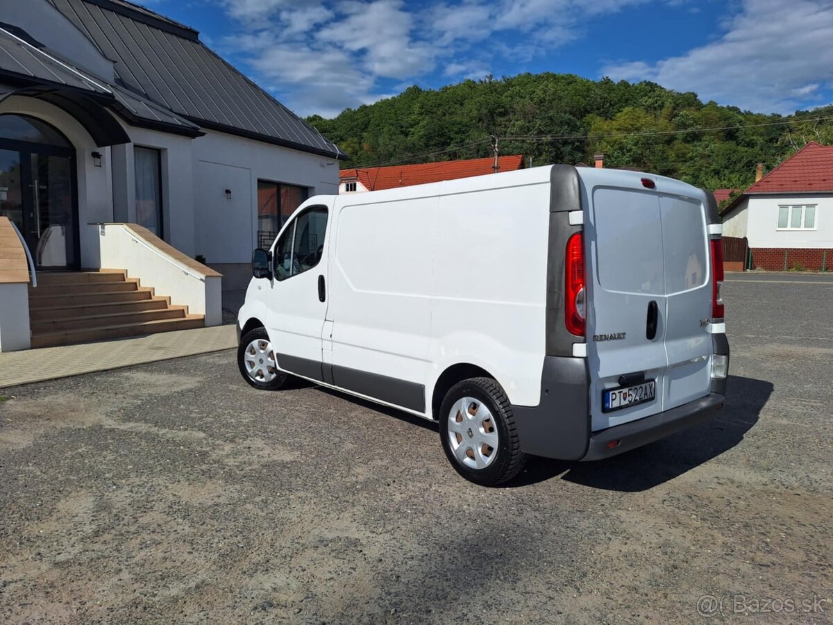 Renault Trafic 2.0 - 3