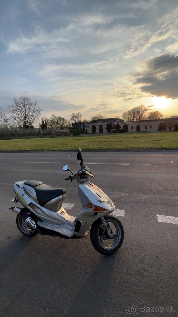 Derbi Predátor 50cc - 3