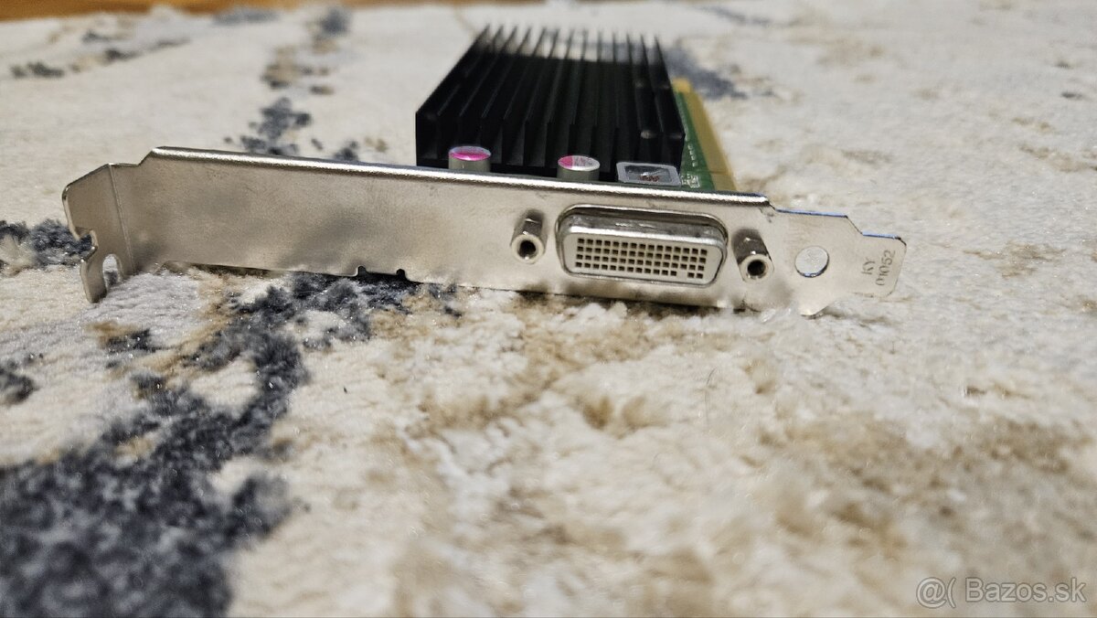 NVIDIA NVS 300 512MB DDR3 PCI-E x16 grafická karta
- 3