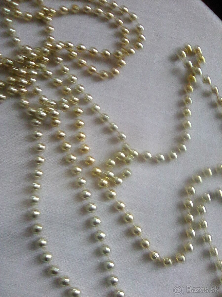 Predám malé vianočné gulky a reťaze - spolu. - 3