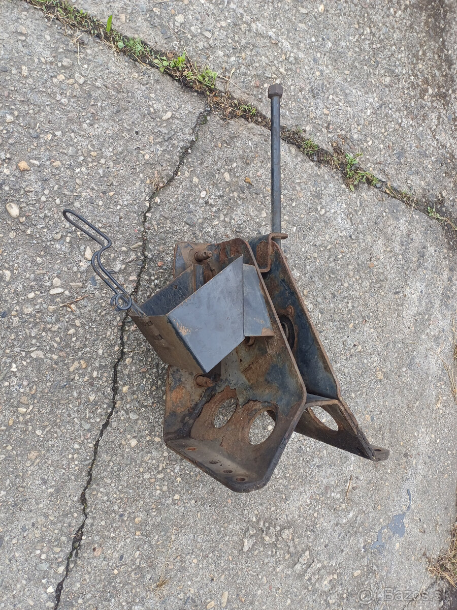 MAN TGA TGX TGS držák rezervy - 3