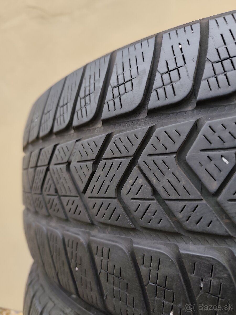 Zimné pneumatiky Pirelli 235/65R19 - 3