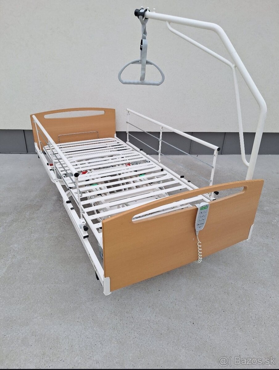 Ošetrovateľská posteľ OPUS - 3
