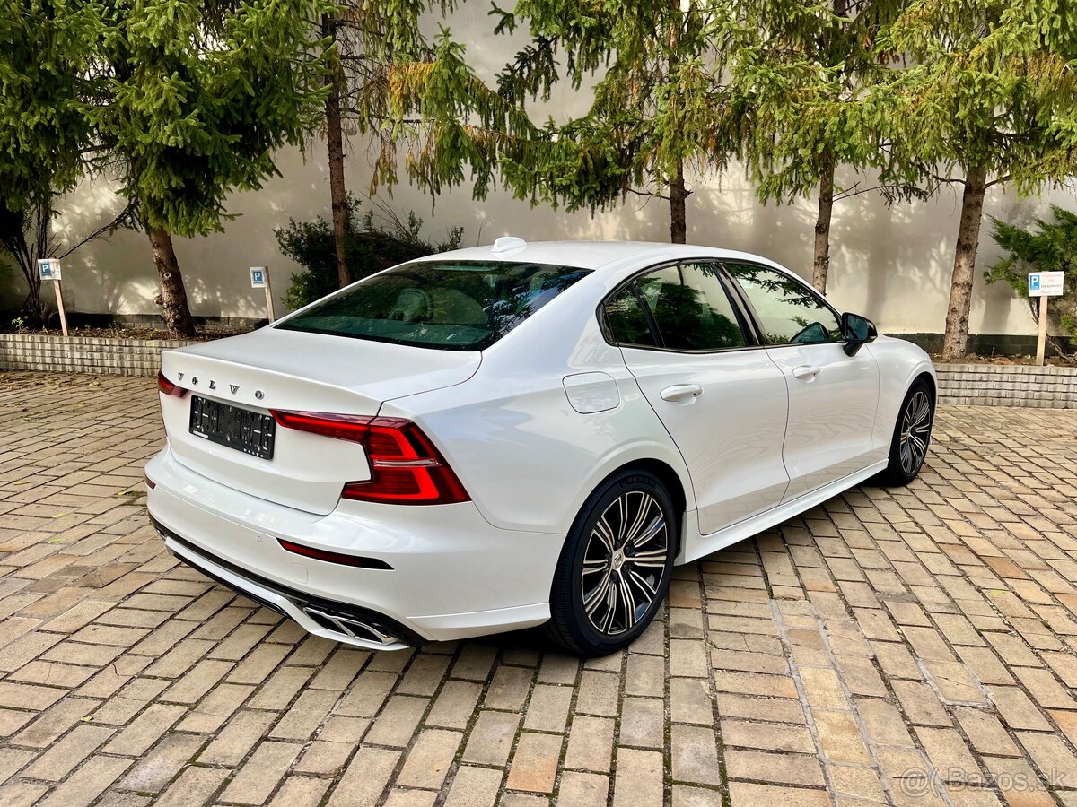 Volvo S60 B4 R-DESIGN 197PS rv.2022 - 3