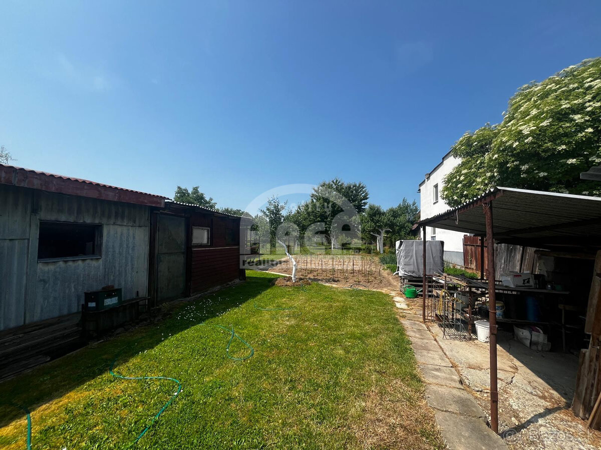 Rodinný dom v obci Hažín - 3