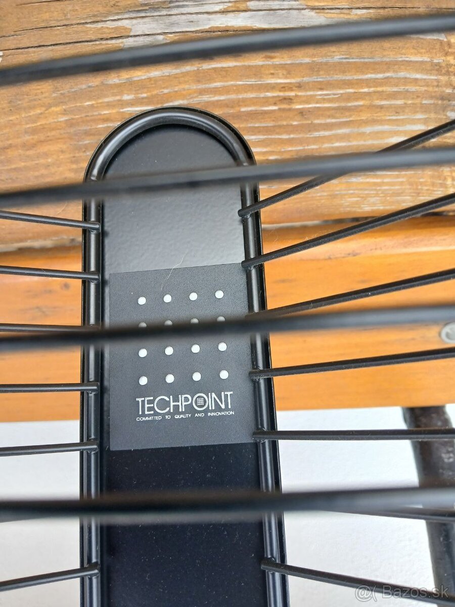 Techpoint kovové stojany na CD/DVD - 3