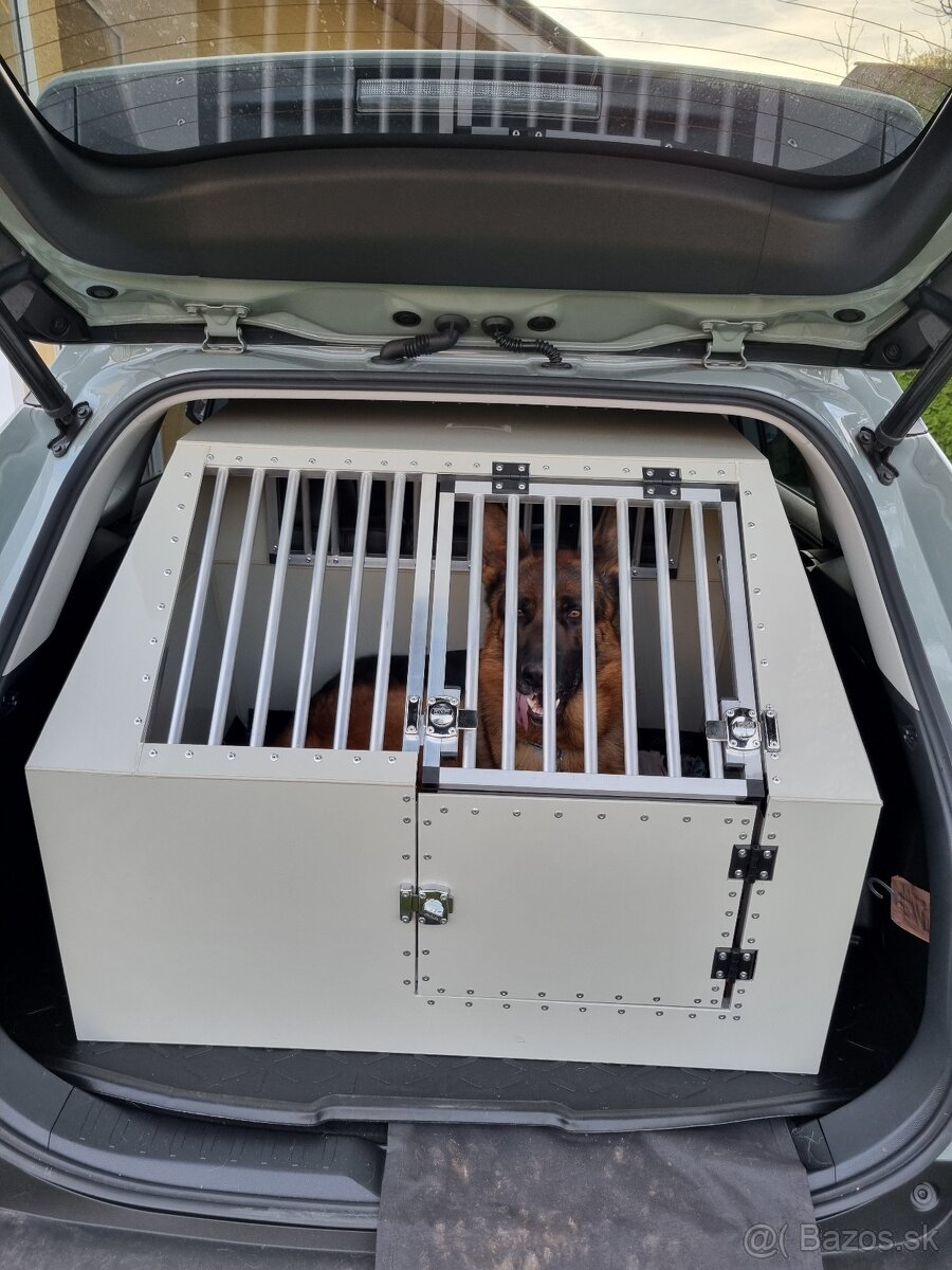 Predam prepravný box do auta - 3