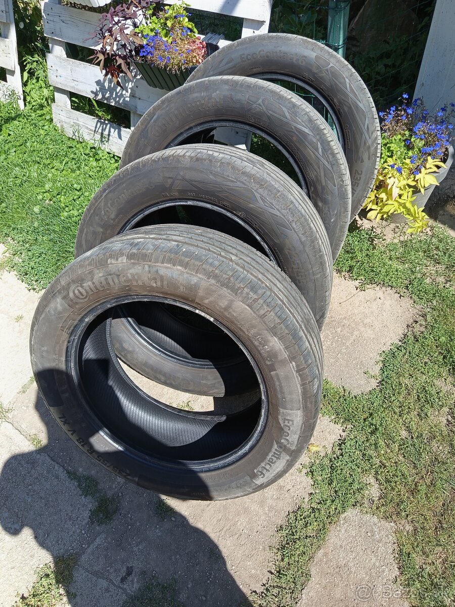 235/55r18 - 3
