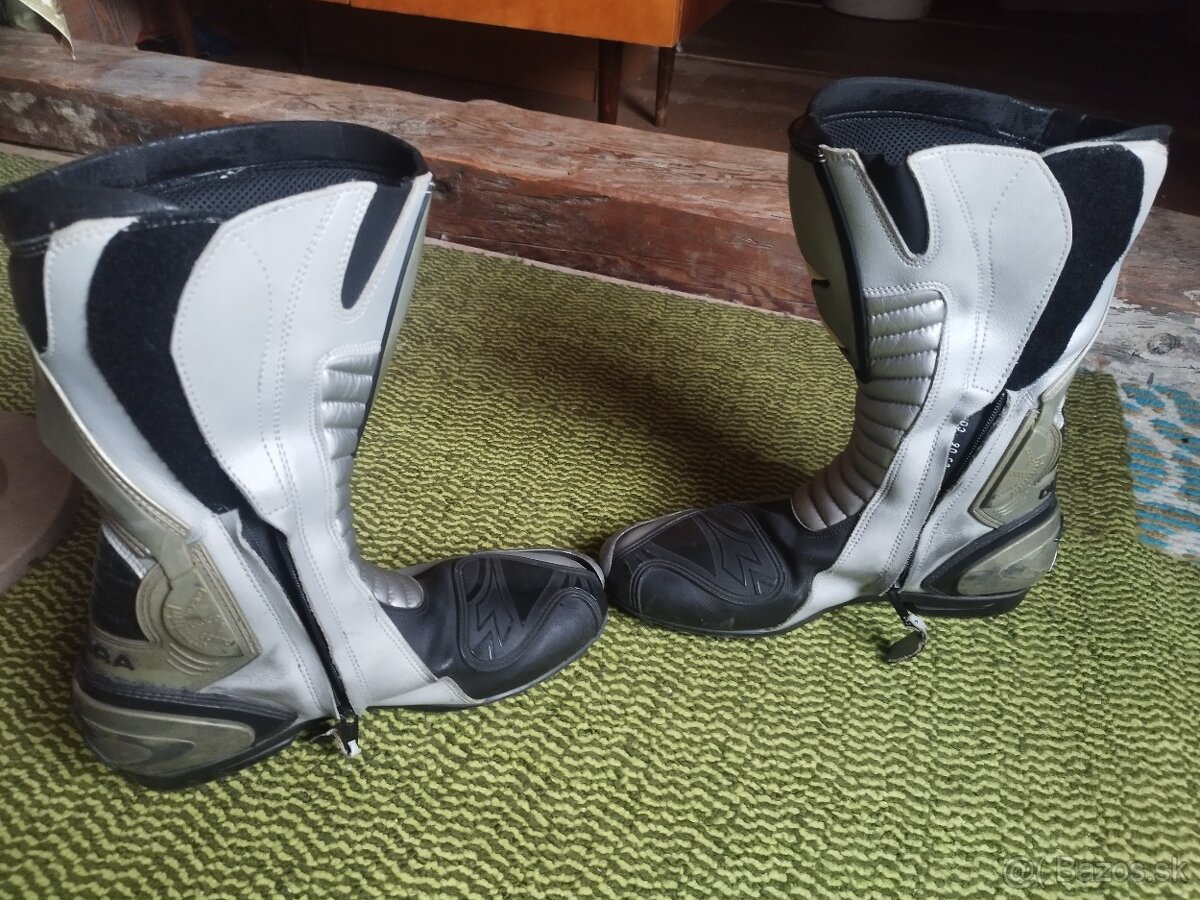 Pánske motočizmy - 3