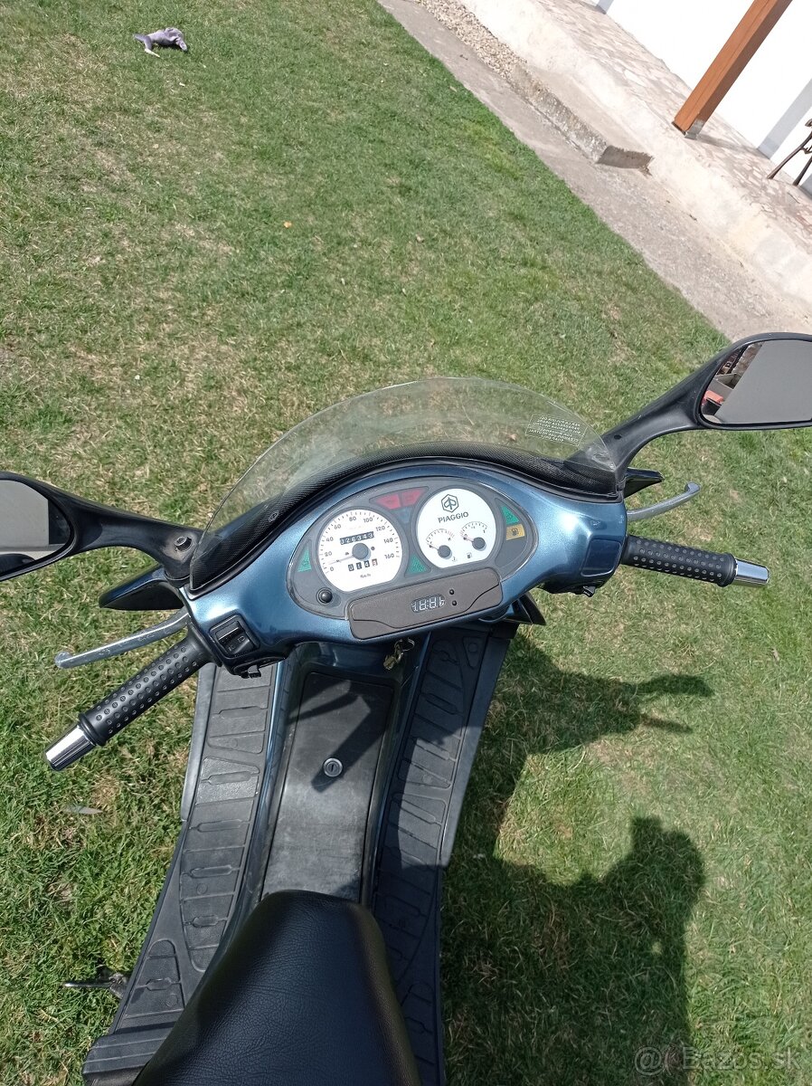 Piaggio hexagon 125 - 3