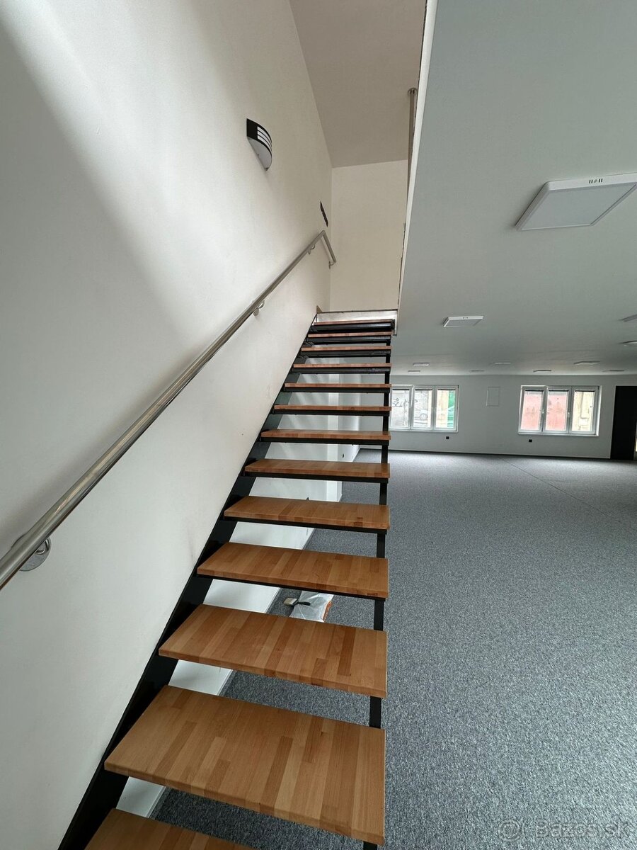 Moderný kancelársky priestor v centre Ružomberka(150 m2) - 3